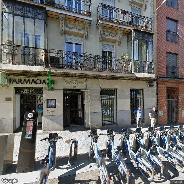 Street view near Mª Angeles Crespo Cid in Madrid