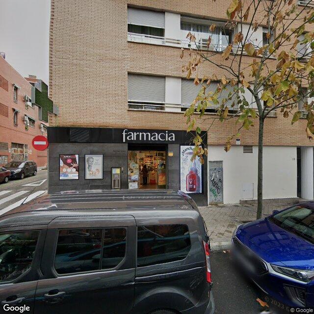 Street view near Mª Reyes Peña Hernando in Madrid