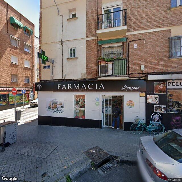 Street view near Manzano Usera in Madrid