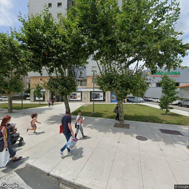 Street view near María Teresa Valdés Valandro in Vilagarcía de Arousa