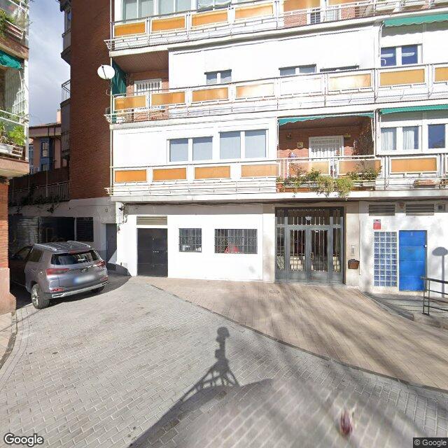 Street view near Maria Carmen Sanz Cillero in Madrid