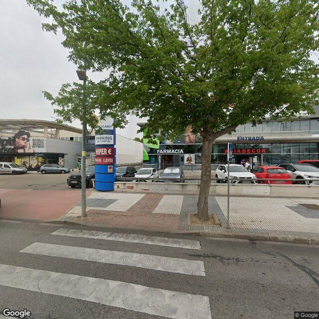 Street view near Maria Cinta Mayor Zaragoza in Majadahonda