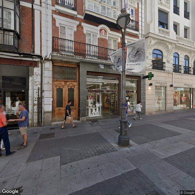 Street view near Pastor Moyano in Valladolid
