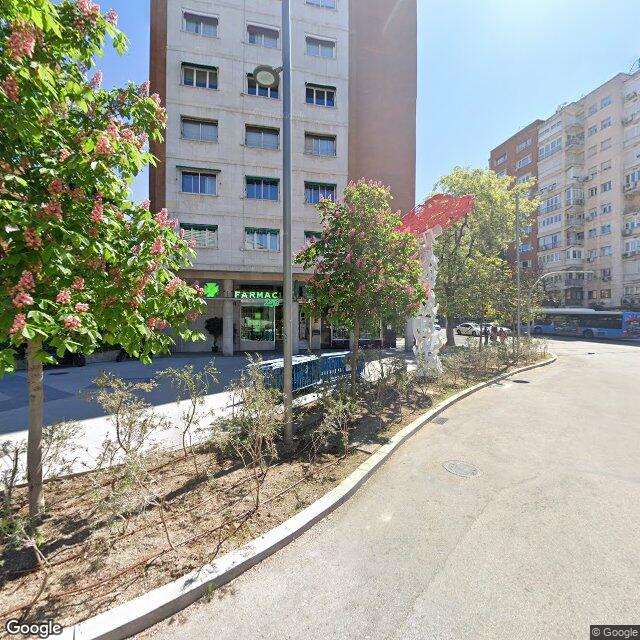 Street view near Reyes in Madrid