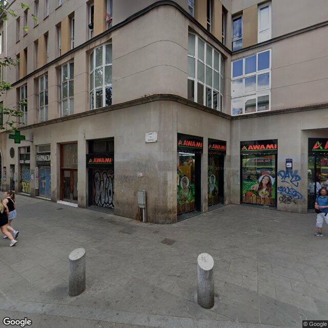 Street view near Sastre Marques in Barcelona