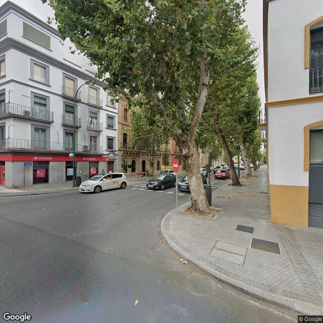 Street view near Sevillafarma in Sevilla