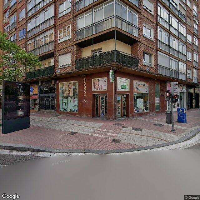 Street view near Víctor Puente Lázaro in Valladolid