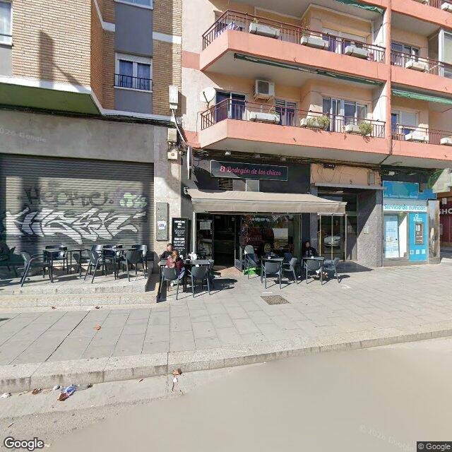 Street view near Velasco Montes, Susana in Zaragoza